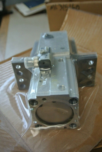 Phd Ml315160 / 12725981-1801 Pneumatic Cylinder / New Surp