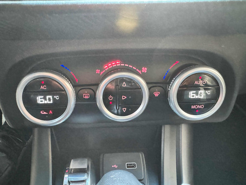 Alfa Romeo Giulietta 1.8 Quadrifoglio Verde Ddct At