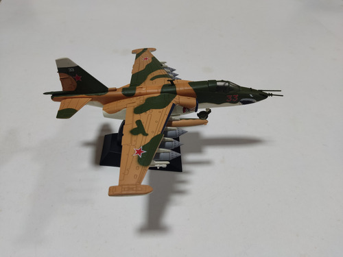 Aviões De Combate A Jato 1:72 Sukhoi Su25 Frogfoot G Verde-escuro (Usado)