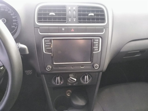 Imagen 9 de 14 de Volkswagen Polo Comfortline Plus 2020