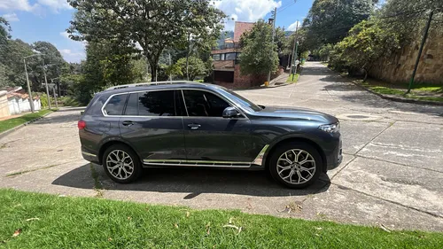 BMW X7 3.0 Xdrive 40i Pure Excelence