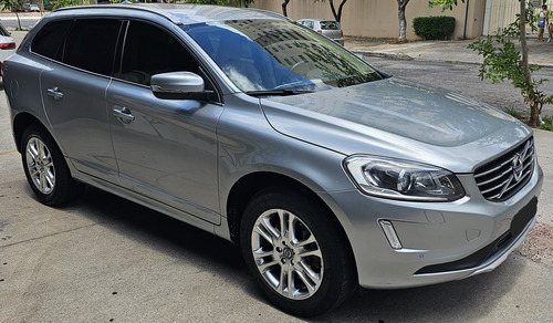 Volvo XC60 2.0 T5 Dynamic 5p