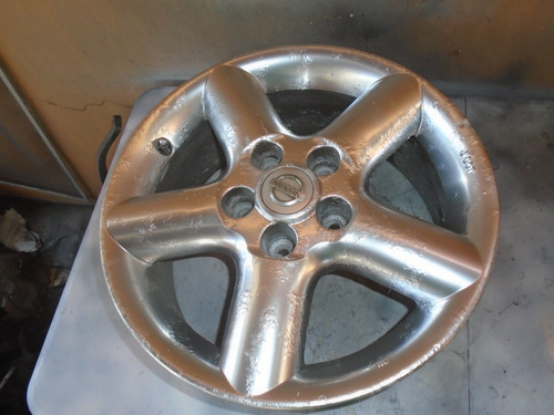 Imagen 2 de 3 de Vendo Rin De Nisssan X-trail Año 2003, # 16 De Aluminio