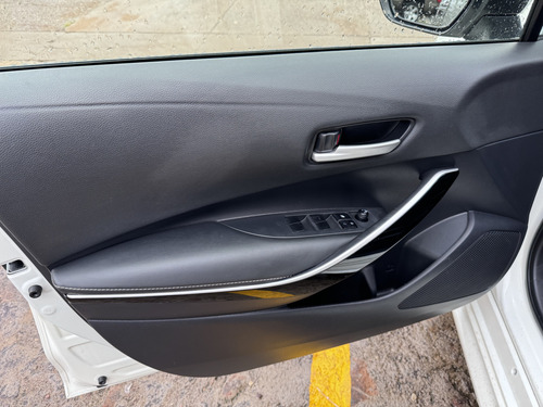 Toyota Corolla 1.8 Hybrid At