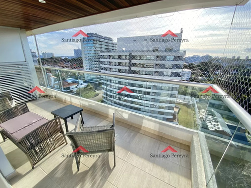 Venta De Apartamento De 2 Dormitorios En Brava En Edificio Icon Brava Punta Del Este