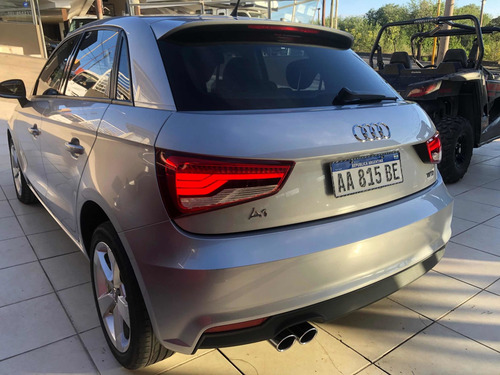 Audi A1 Sportline S Tronic