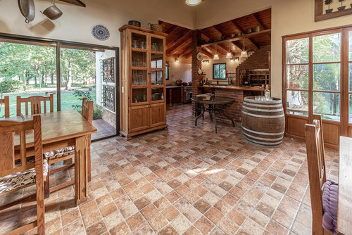 Venta Lote Con Quincho En Country La Martona Club De Campo