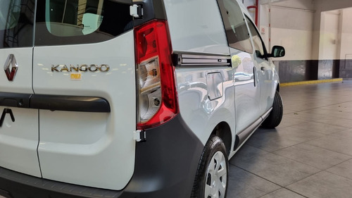 Imagen 6 de 25 de Renault Kangoo Express 1.6 Confort 5 As Promo T.22.9% (mb)