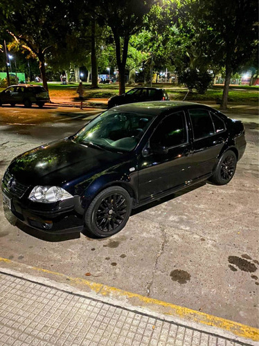 Volkswagen Bora 1.8 Highline T 180cv Cuero 2014