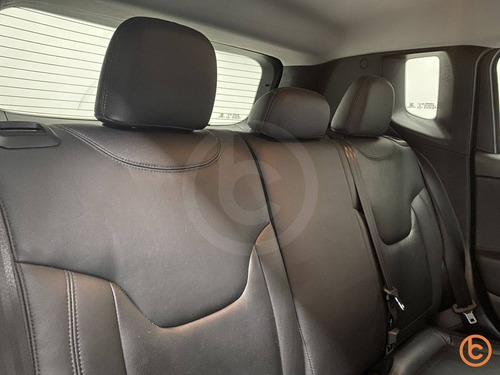 Imagem 15 de 15 de Jeep Renegade 1.8 16v Flex Sport 4p Automático