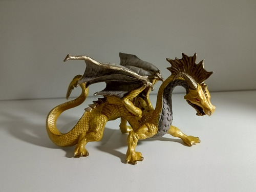 Figura Safari Ltd 10118 Golden Dragon De Colección 