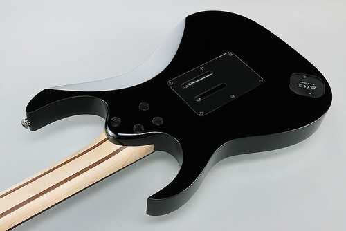 Guitarra Ibanez UV70p Universe Steve Vai de 7 cuerdas, color negro, material del diapasón: palisandro, guía manual: mano derecha