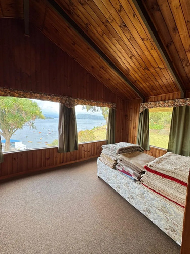 Terreno En Venta, Hosteria Con Cabañas, Vista Privilegiada