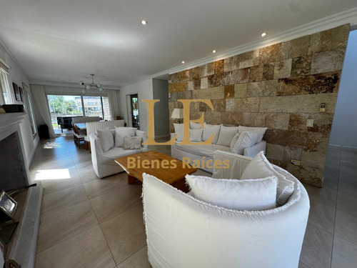 Venta Casa San Marco Al Rio Villanueva
