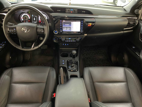 Imagem 8 de 10 de Toyota Hilux 2.8 Srx 4x4 Cd 16v Diesel 4p Automático