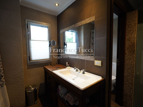 Casa En Venta 6 Ambientes Altos Del Sol