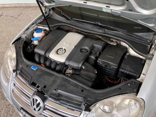 Volkswagen Vento 2.5 Luxury Wood