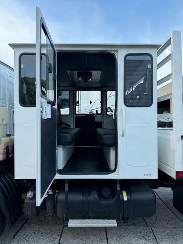 Mb Accelo 1016 Ano 2020 Carroeria 4.40m + Cabine 8 Pessoas