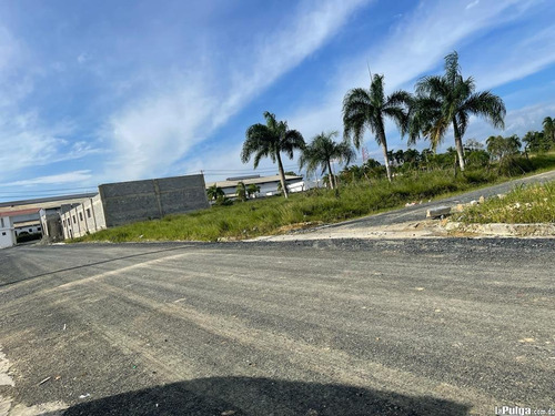 Imagen 8 de 17 de Vendo Solar Comercial De 150 A 385 Mt2 En Plena Avenida Ubicado En Residencial Privado Con Agua Luz Y Calles En Santo Domingo Norte Próximo A La Estación Del Metro Mamá Tingo, La Sirena Y El Parque V