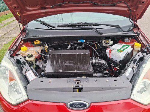 Ford Fiesta Sedan 1.6 Fly Flex 4p
