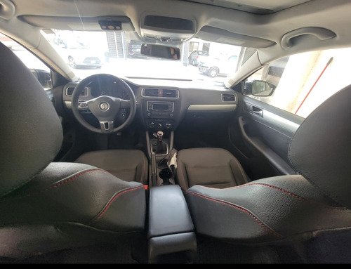 Volkswagen Jetta 2.0 Tdi Dsg At