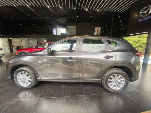 Imagen 8 de 20 de Mazda Cx5 Touring At 2.0 4x2 2024 / Mz127 / Vf
