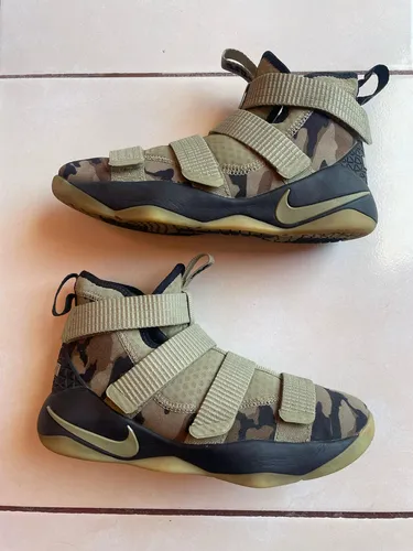 Green lebron soldier 12 discount