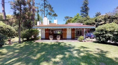 Casa En Venta De 3 Dormitorios, Golf-punta Del Este.