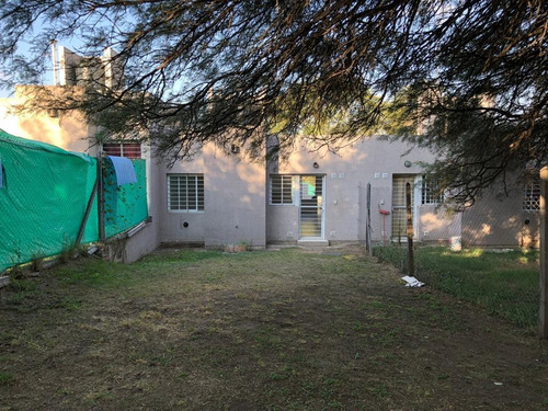 Imagen 3 de 12 de Casa 2 Dorm. Villa Allende Complejo Sin Expensas