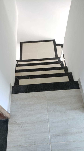 Imagem 4 de 14 de Fam92 Linda Casa Com Terreno E 2 Quartos Em Itaipuaçú!