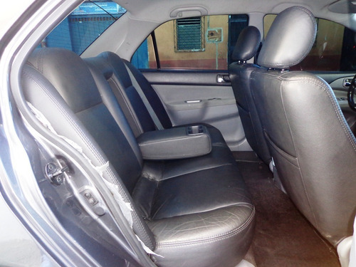 Imagen 8 de 10 de Mitsubishi Lancer Touring 2012 2.0 Automático