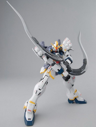 Figura De Acción Gundam Sandrock De Bandai Hobby - Master Grade