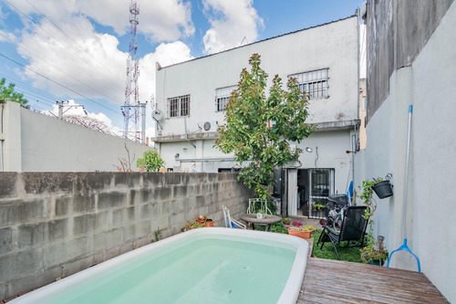 Ph En Venta 3 Ambientes Al Frente Con Jardin Y Pileta.