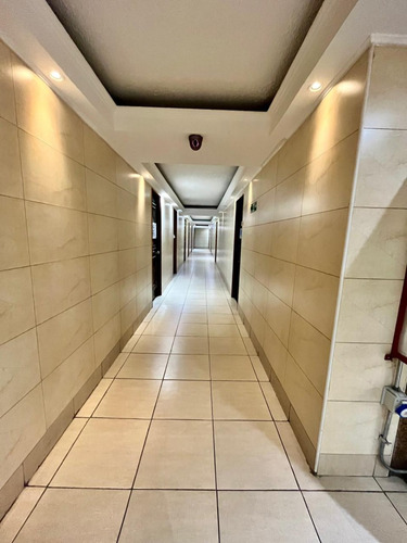 Excelente Privado. Edificio Imperio Ii. 21 Mts2.