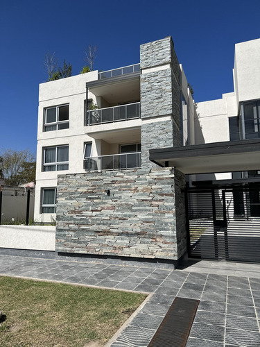 Venta De Exclusivos Departamentos En B° Villa Belgrano