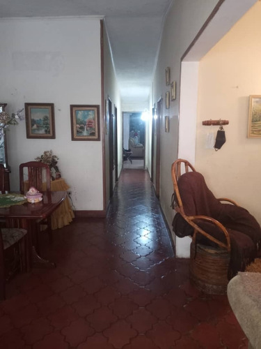 Imagen 7 de 15 de Vendo Casa En La Urbanización En La Esmeralda