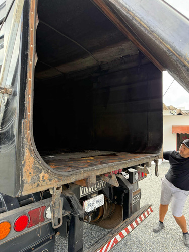 Caçamba 2 Eixos Carreta Basculante Para Caminhão Traçado Toc
