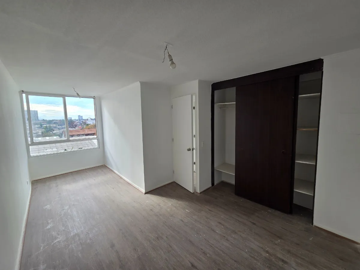 Imagen 2 de 12 de Recién Remodelado, Cómodo Departamento De 3 Dormitorios