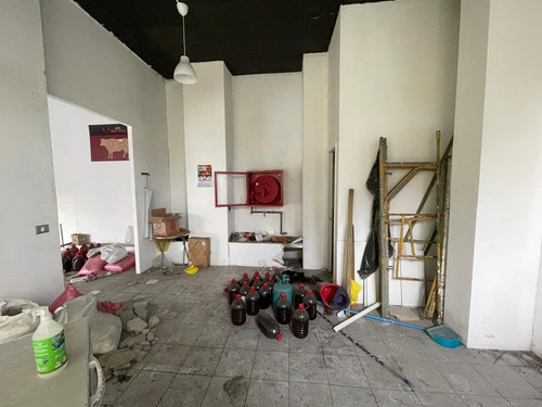 Arriendo Local Comercial De 67,82 M2, Metro Monte Tabor