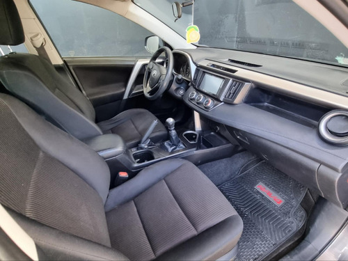 Toyota RAV4 2.0 4X2 MT LUJO