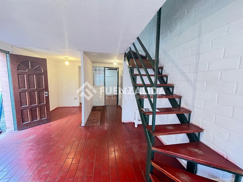Casa Regularizada En Venta De 3 Dorm. En Quilicura