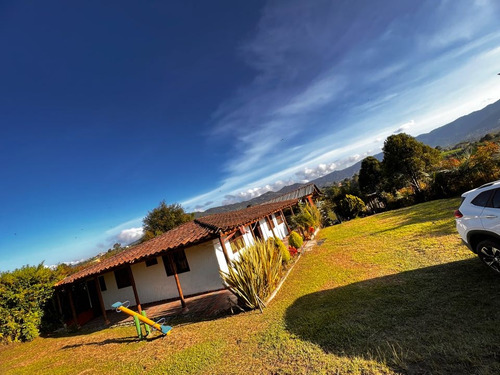 Linda Casa Finca Tradicional En Venta En Excelentes Estado Y Ubicación