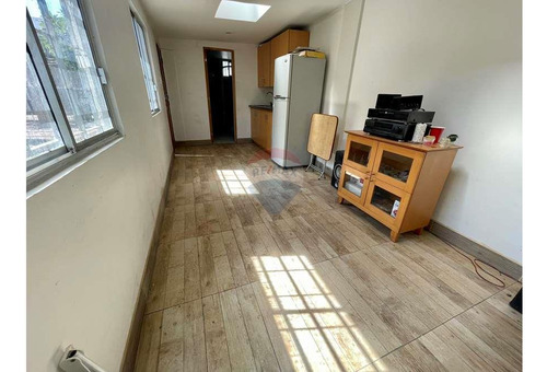 Hermosa Casa Con Amplio Terreno En Ñuñoa