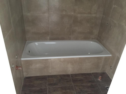 Duplex En Venta En Los Hornos