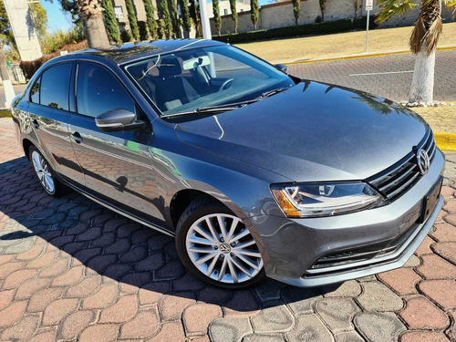 Imagen 5 de 14 de Volkswagen Jetta 2017 2.5 Trendline Mt