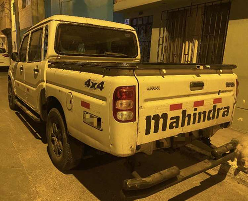 Mahindra Pickup 4x4