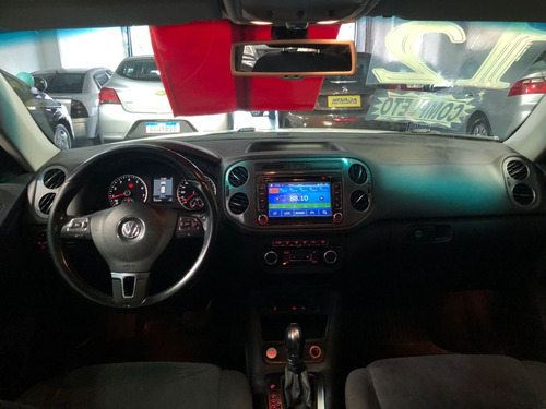 Imagem 7 de 15 de Volkswagen Tiguan 2012 2.0 Gasolina Tsi Com Teto Branco