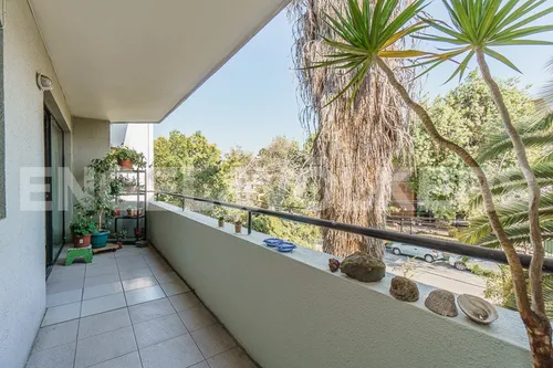 Vende- Departamento Muy Luminoso, Sin Ascensor