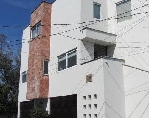 Casa En  Venta En Lomas Altas