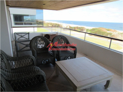 Imagen 8 de 30 de Venta De Apartamento De 3 Dormitorios Y Dep. De Servicio En Punta Del Este.